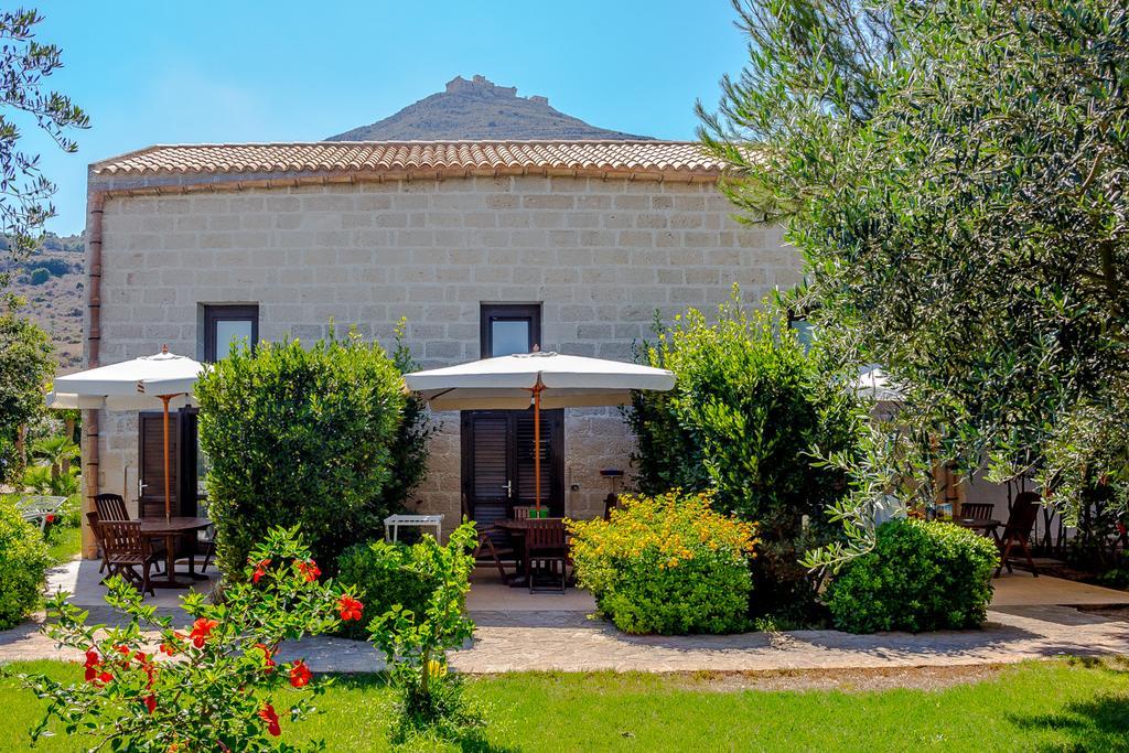 Il Borgo Del Principino Aparthotel ฟาวีญานา ภายนอก รูปภาพ