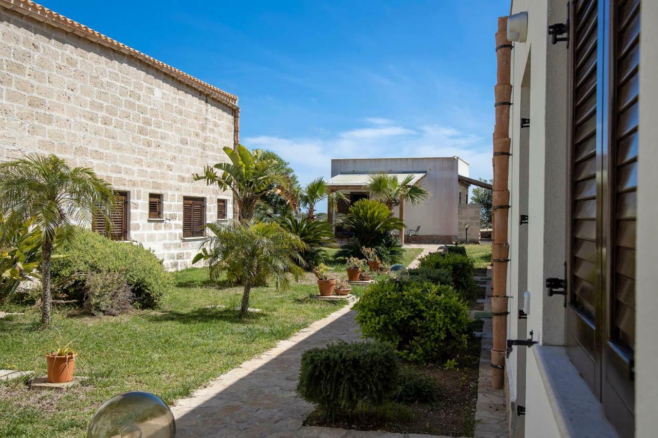 Il Borgo Del Principino Aparthotel ฟาวีญานา ภายนอก รูปภาพ
